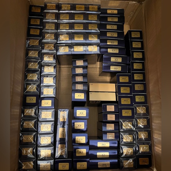 New Estee Lauder Double Wear Foundation - Picture 9 of 15